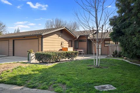 652 Rondee Ln, Turlock, CA 95382 photo 1