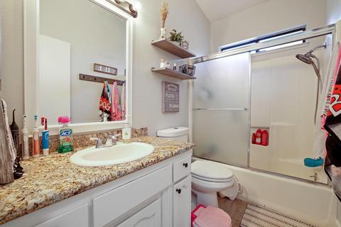 652 Rondee Ln, Turlock, CA 95382 photo 22