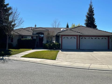672 Kingfisher, Merced, CA 95340 photo 1