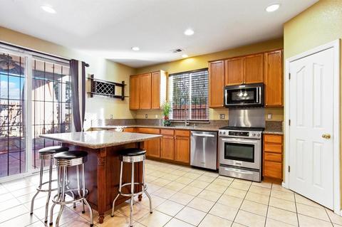2004 Saint Peters St, Modesto, CA 95355 photo 9