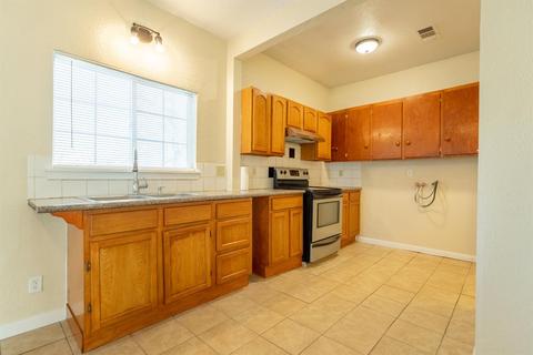 101 Spruce St, Modesto, CA 95351 photo 9