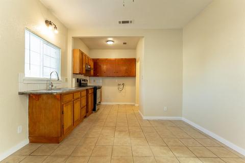 101 Spruce St, Modesto, CA 95351 photo 10