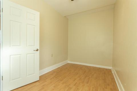 101 Spruce St, Modesto, CA 95351 photo 17