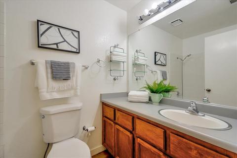 2128 Bueno #6, Davis, CA 95616 photo 12