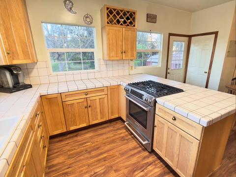 412 E Taylor Rd, Ceres, CA 95307 photo 5