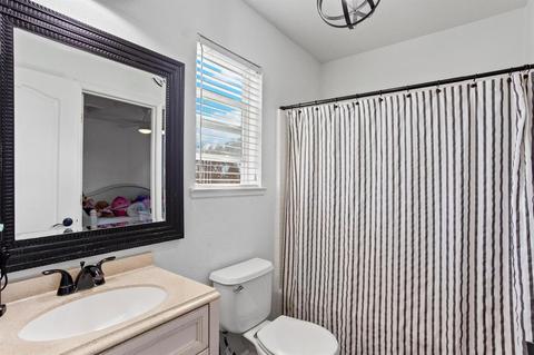 562 Meandering Ln, Turlock, CA 95382 photo 18