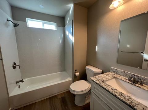 216 E Vine St, Lodi, CA 95240 photo 11