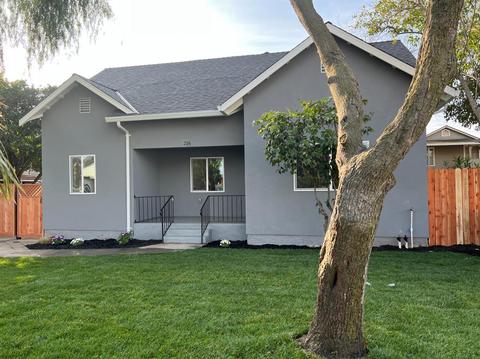 216 E Vine St, Lodi, CA 95240 photo 2
