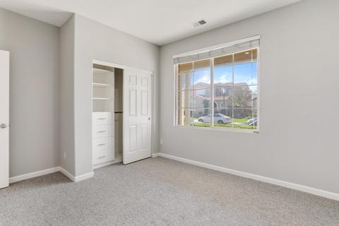 562 General Ln, Tracy, CA 95377 photo 7