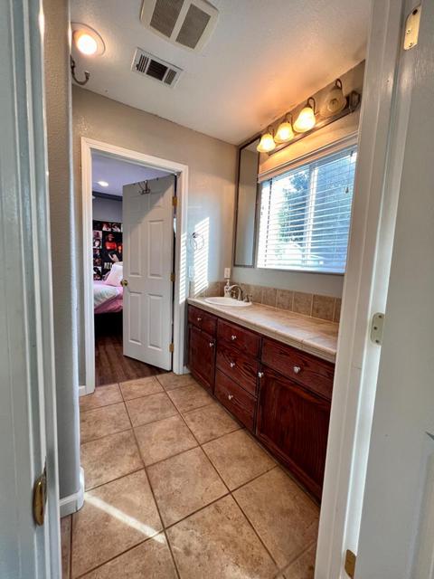 6918 Fox Rd, Hughson, CA 95326 photo 10