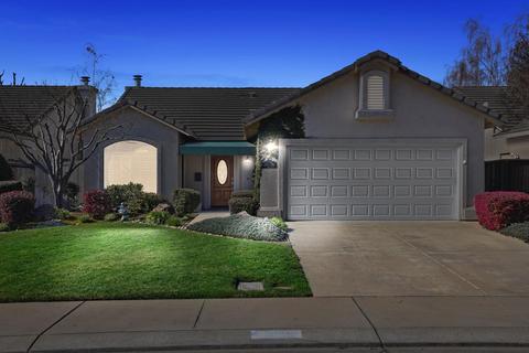 825 Sequoia Ct, Lodi, CA 95242 photo 2