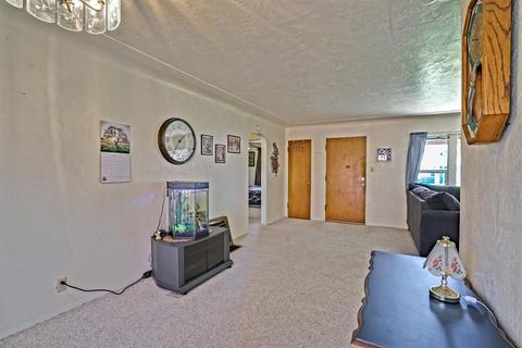 2415 Miller Ave, Modesto, CA 95354 photo 6