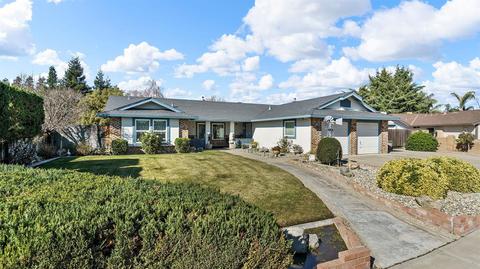 675 Casper Ln, Manteca, CA 95337 photo 3