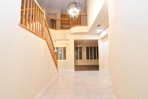 551 Glenbriar Cir, Tracy, CA 95377 photo 4