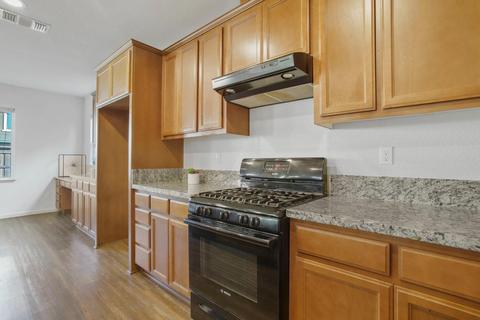951 Evergreen Ave, Lathrop, CA 95330 photo 23