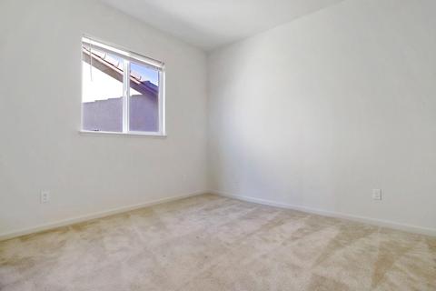 951 Evergreen Ave, Lathrop, CA 95330 photo 28
