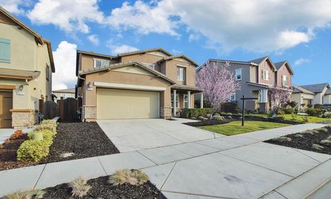 951 Evergreen Ave, Lathrop, CA 95330 photo 2