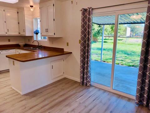 5861 Reno Ln, Redding, CA 96001 photo 18