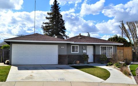 1206 Madsen Dr, Ripon, CA 95366 photo 1