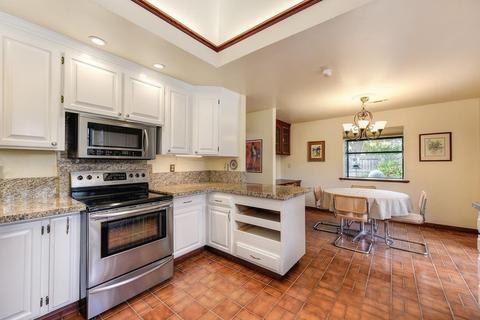 6237 Palm Dr, Carmichael, CA 95608 photo 5