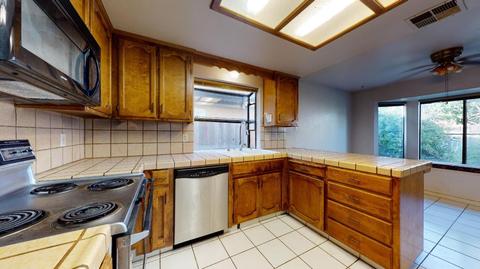 395 Lancaster Dr, Manteca, CA 95336 photo 14