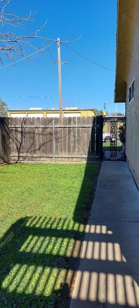 208 Guild St, Galt, CA 95632 photo 24
