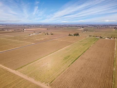 19217 N Devries Rd, Lodi, CA 95242 photo 5
