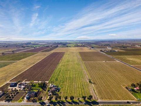 19217 N Devries Rd, Lodi, CA 95242 photo 1