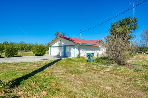 18736 Sycamore Ave, Patterson, CA 95363 photo 3