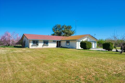18736 Sycamore Ave, Patterson, CA 95363 photo 2