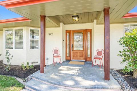 542 Miller Dr, Davis, CA 95616 photo 3