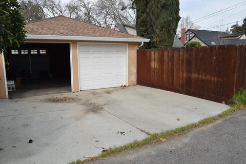 912 E Main St, Turlock, CA 95380 photo 10