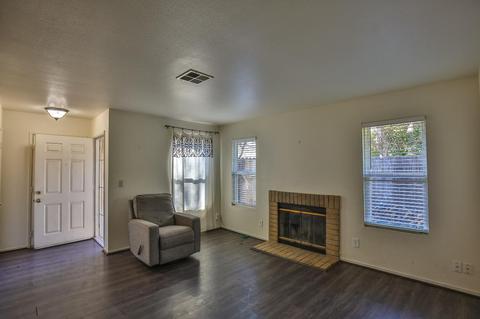 33 E Main St, Winters, CA 95694 photo 5