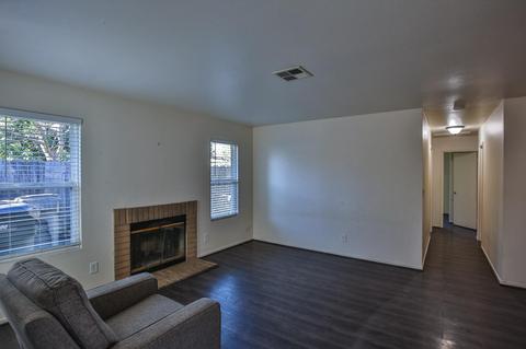 33 E Main St, Winters, CA 95694 photo 6