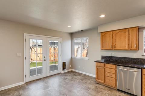 6237 Templeton Dr, Carmichael, CA 95608 photo 10