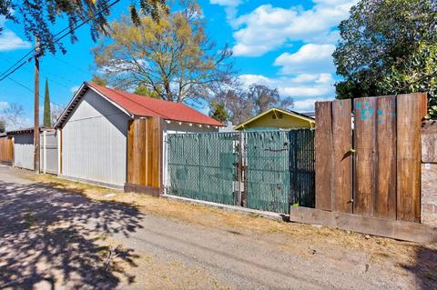 109 Orange Ave, Modesto, CA 95350 photo 25