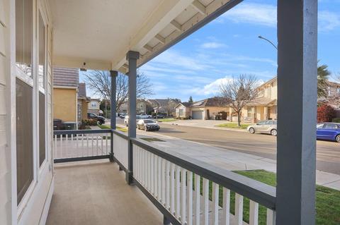 1696 Lahola Ct, Tracy, CA 95304 photo 4
