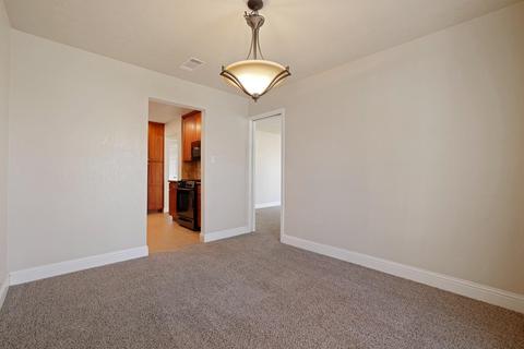 450 W 22nd St, Tracy, CA 95376 photo 11