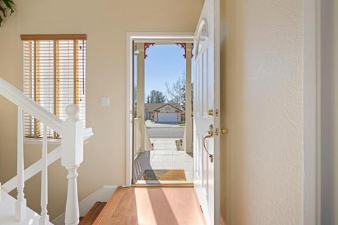 729 Park Meadow Dr, Modesto, CA 95358 photo 4