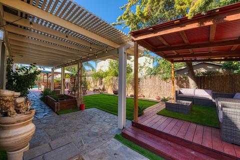 2425 Gibralter Dr, Manteca, CA 95337 photo 57