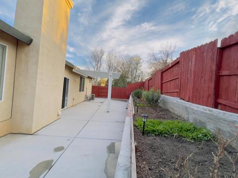 8213 Madrone Woods Pl, Antelope, CA 95843 photo 19