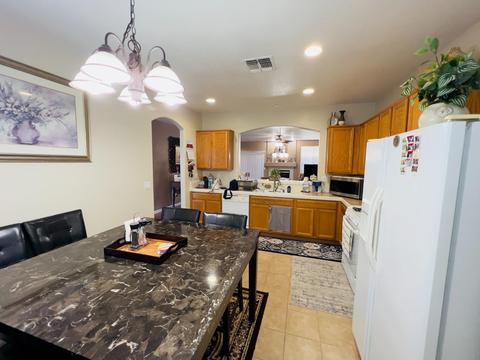 8213 Madrone Woods Pl, Antelope, CA 95843 photo 2