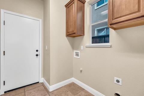 1046 Smith Way, Folsom, CA 95630 photo 21