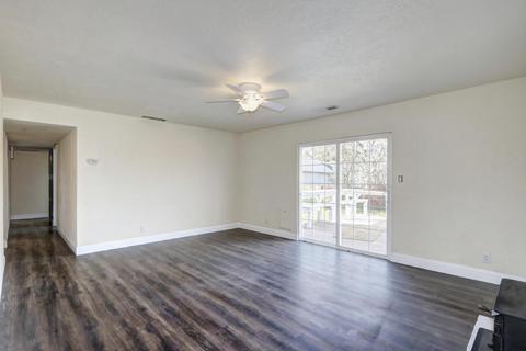 137 W Elverta Rd, Elverta, CA 95626 photo 4