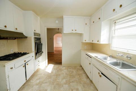 1605 Victoria Dr, Modesto, CA 95351 photo 13