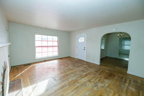 1605 Victoria Dr, Modesto, CA 95351 photo 5