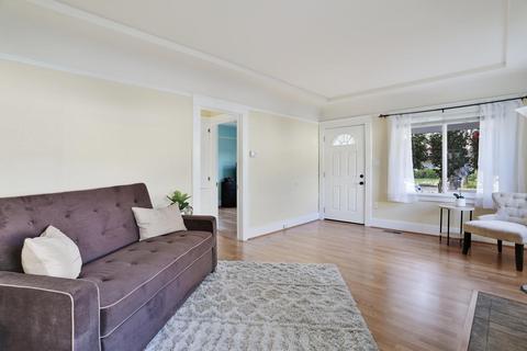 332 W Eaton Ave, Tracy, CA 95376 photo 8