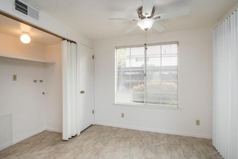 3910 Oak Villa Cir, Carmichael, CA 95608 photo 11