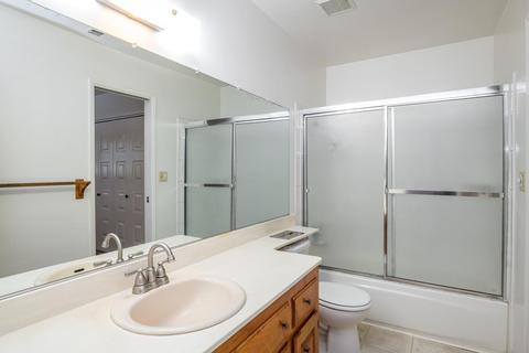 3910 Oak Villa Cir, Carmichael, CA 95608 photo 17
