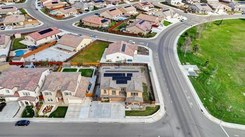 2394 Stephen Robert Ln, Manteca, CA 95337 photo 2